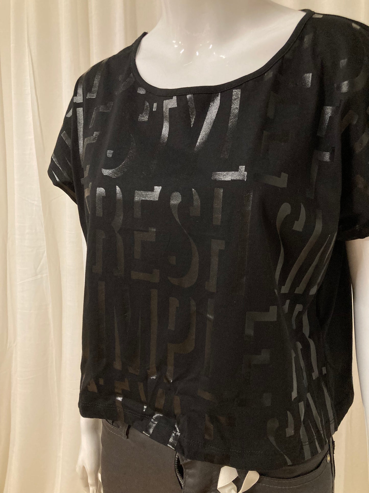 Fanny foil crop top