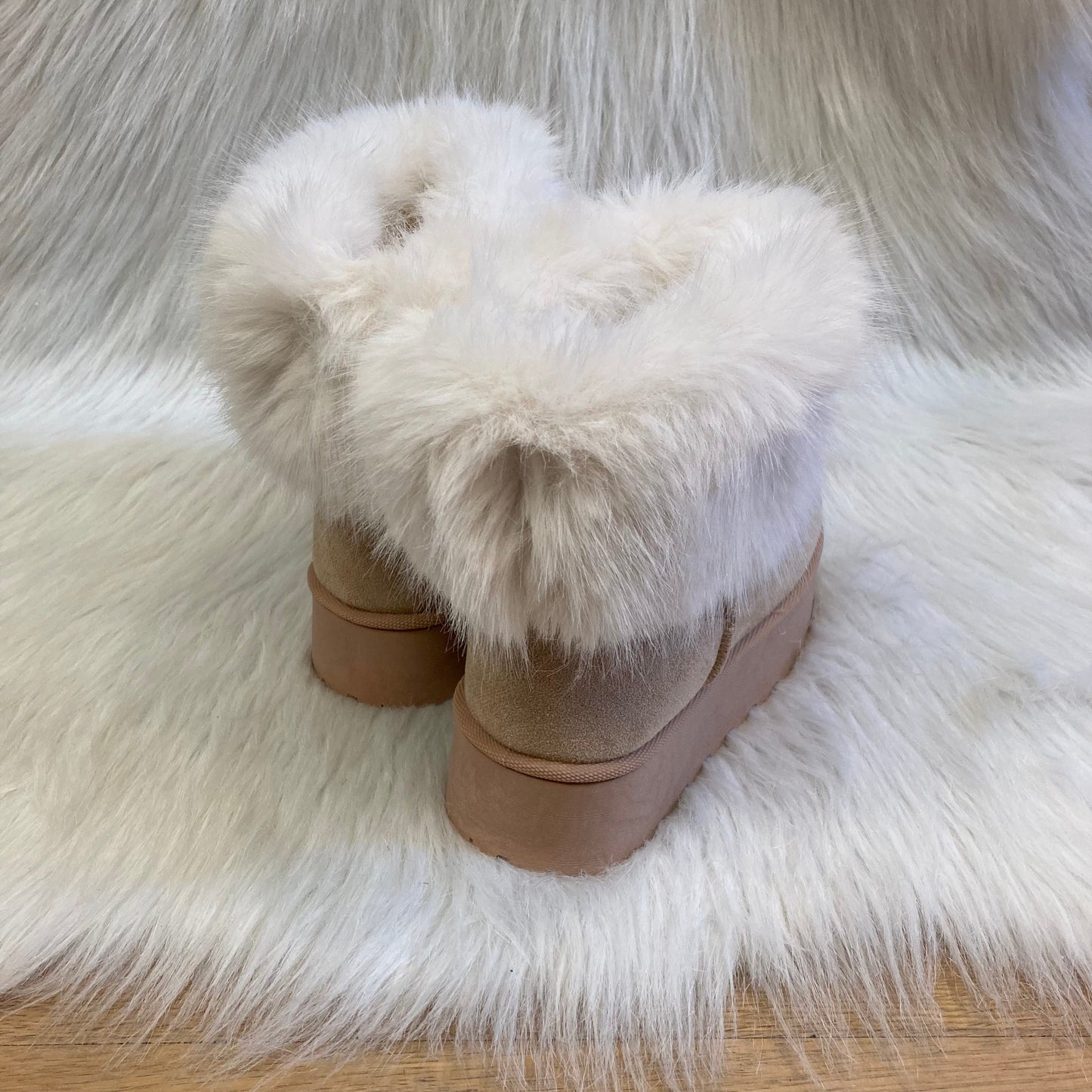 Boots Fluffy beige