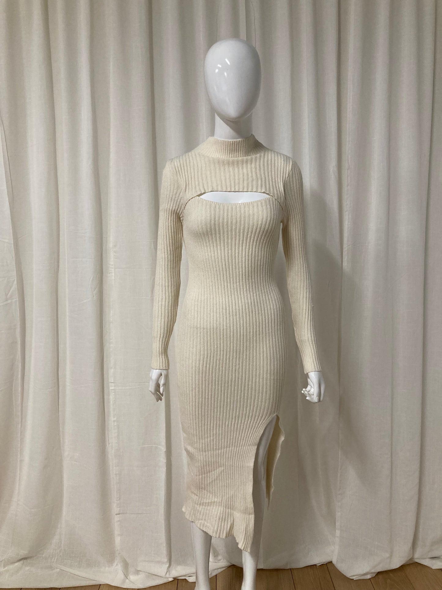 Knit dress ecru