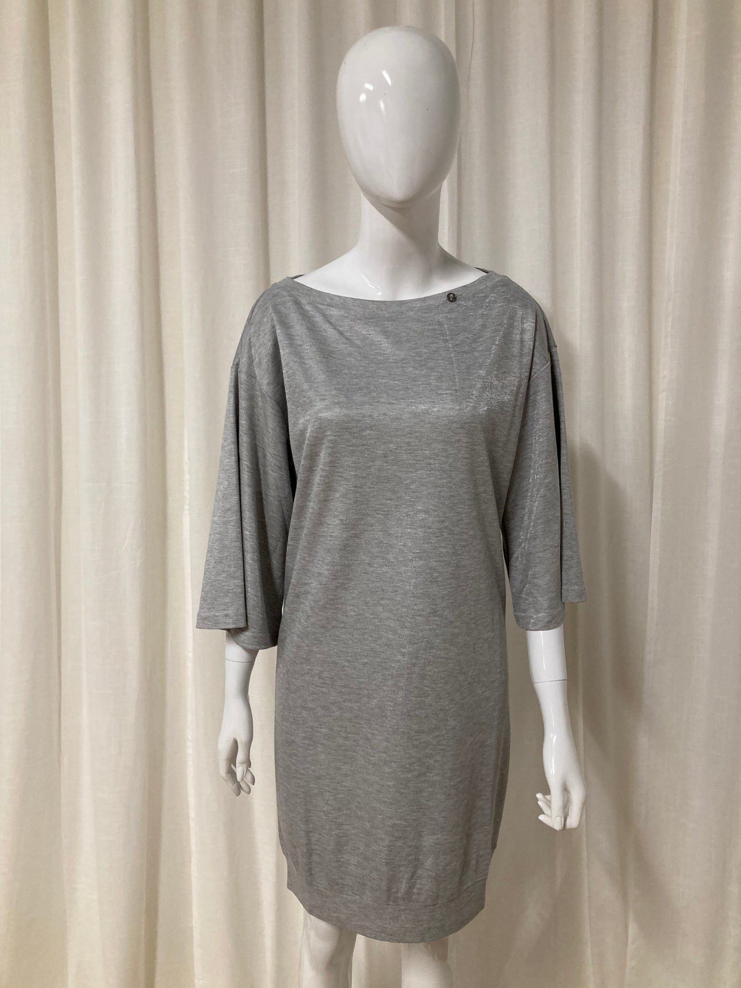 T-shirt dress with shiny coating Grey