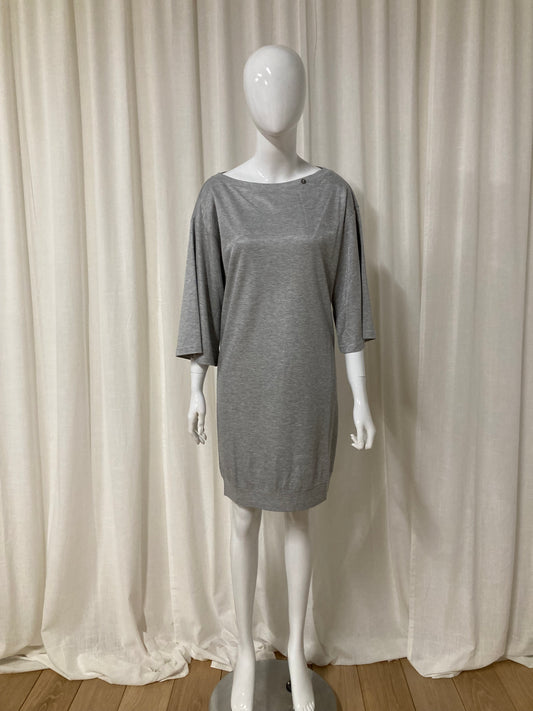 T-shirt dress with shiny coating Grey