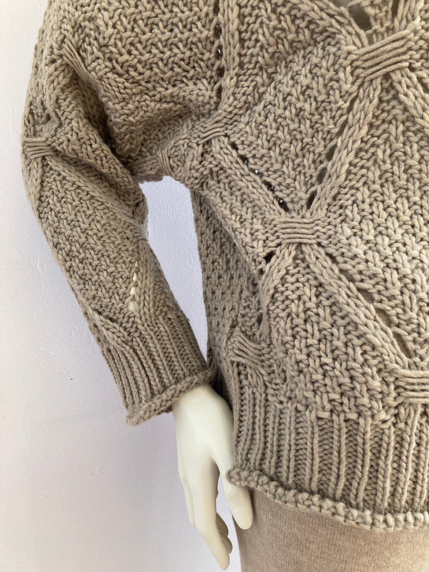 Plain oversized sweater in alpaca and wool beige