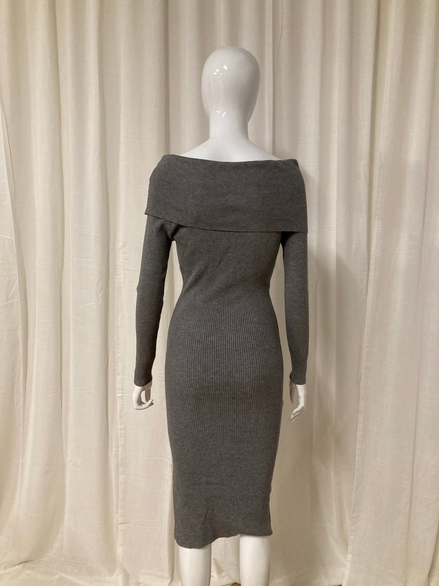 Off Shoulder Sweater Dress grijs