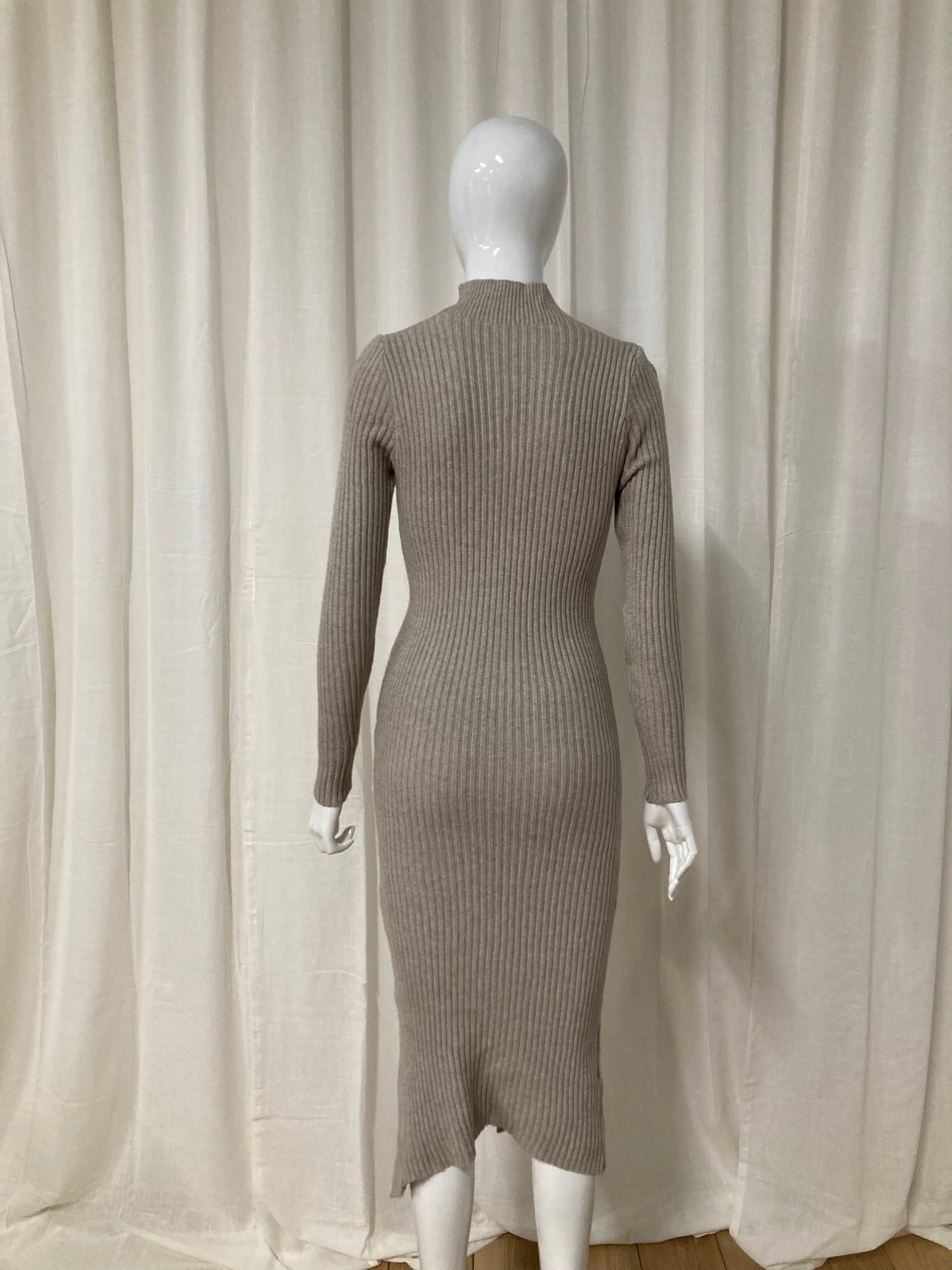 Knit dress beige