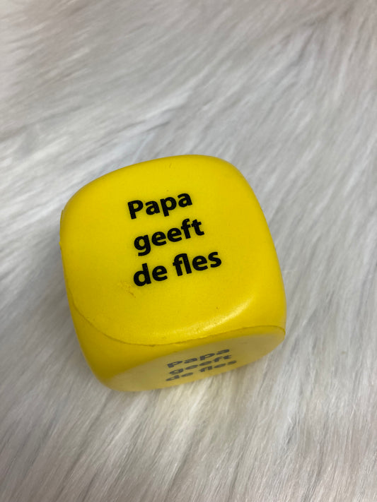 Dobbelsteen papa/mama geeft de fles geel