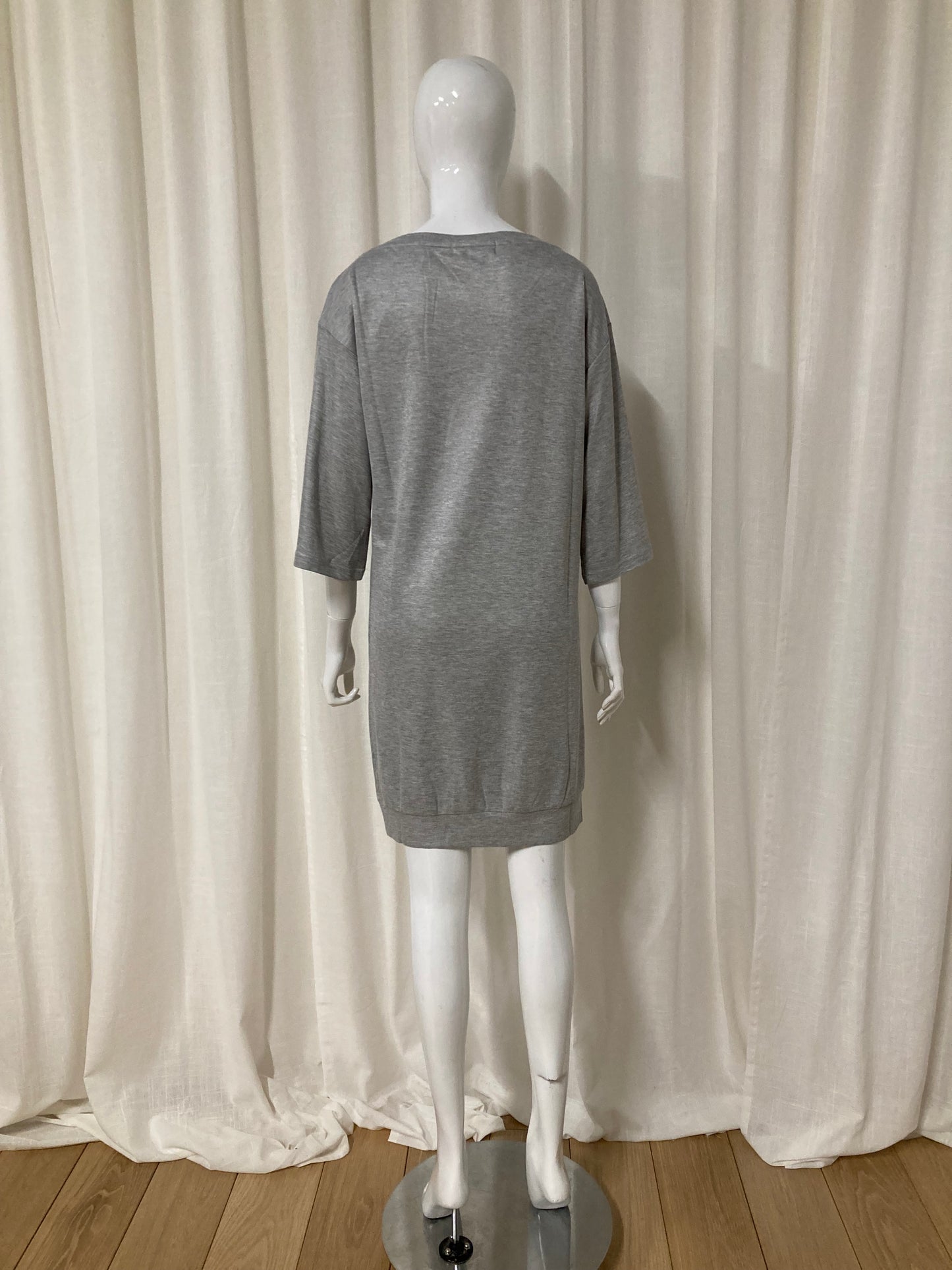 T-shirt dress with shiny coating Grey