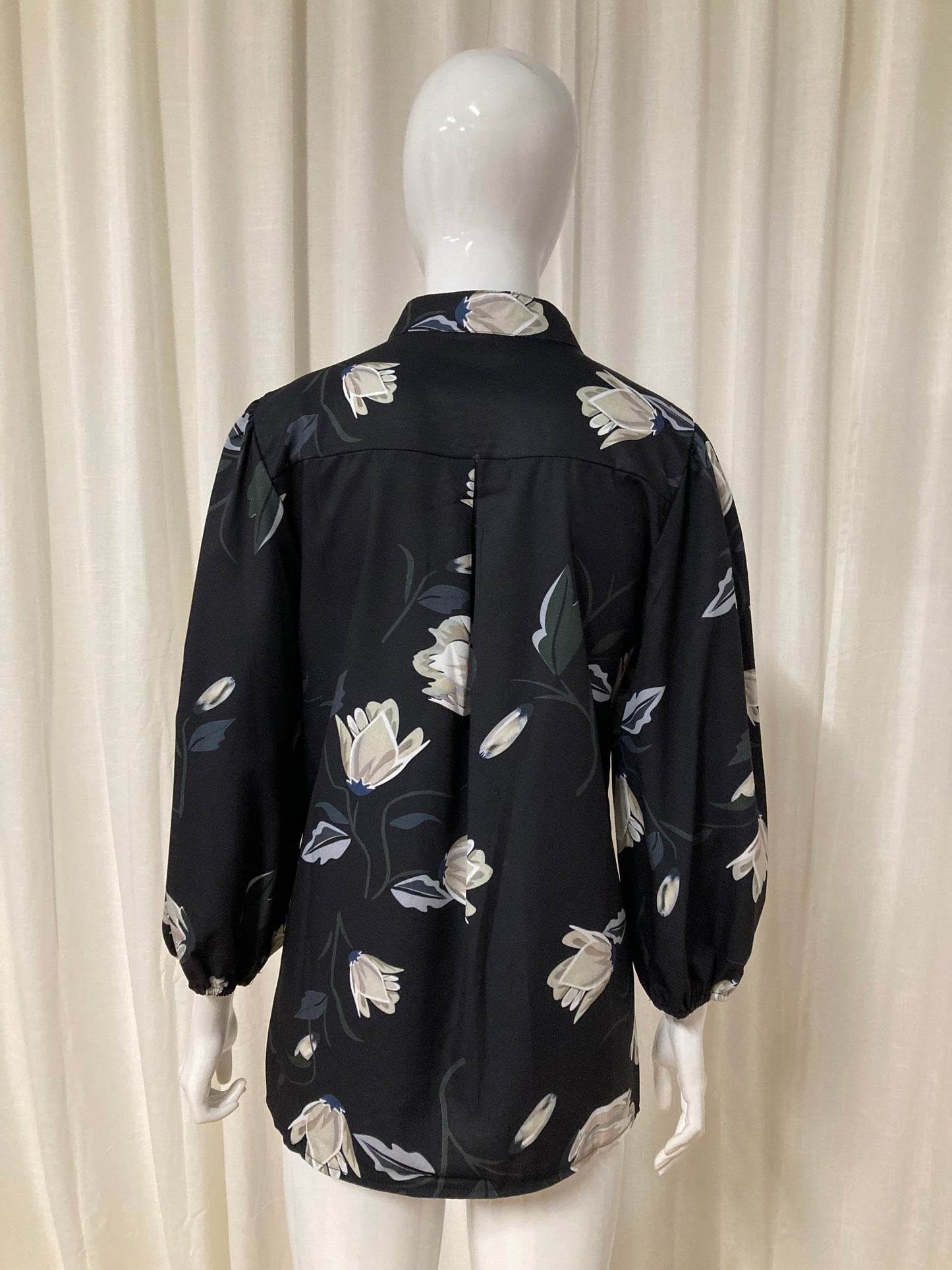 Blouse black leaf