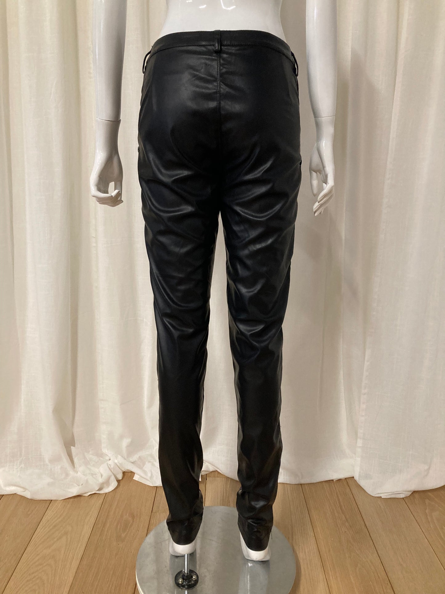 Black leader pants 060