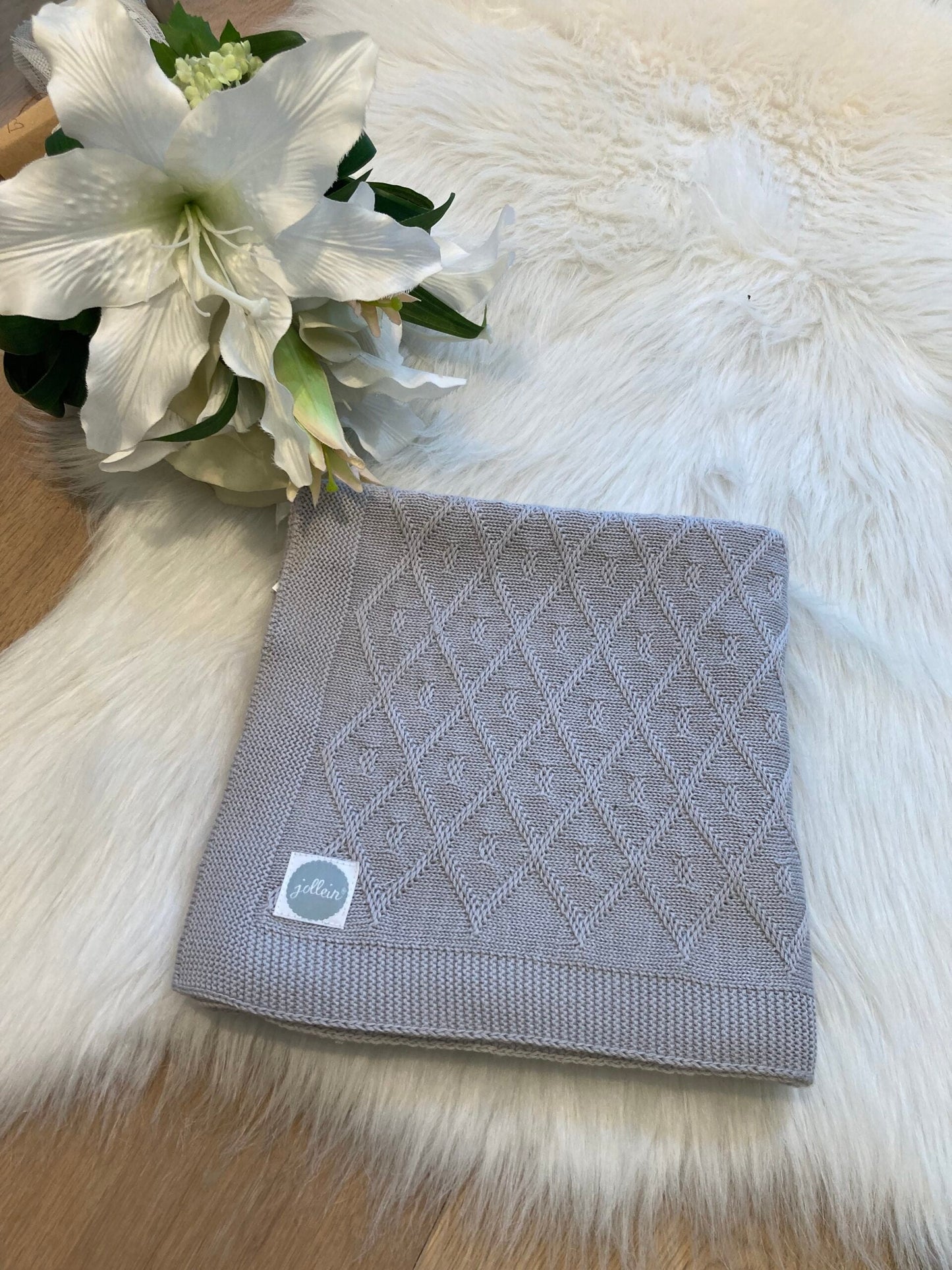 Deken 75x100cm Diamond knit grey