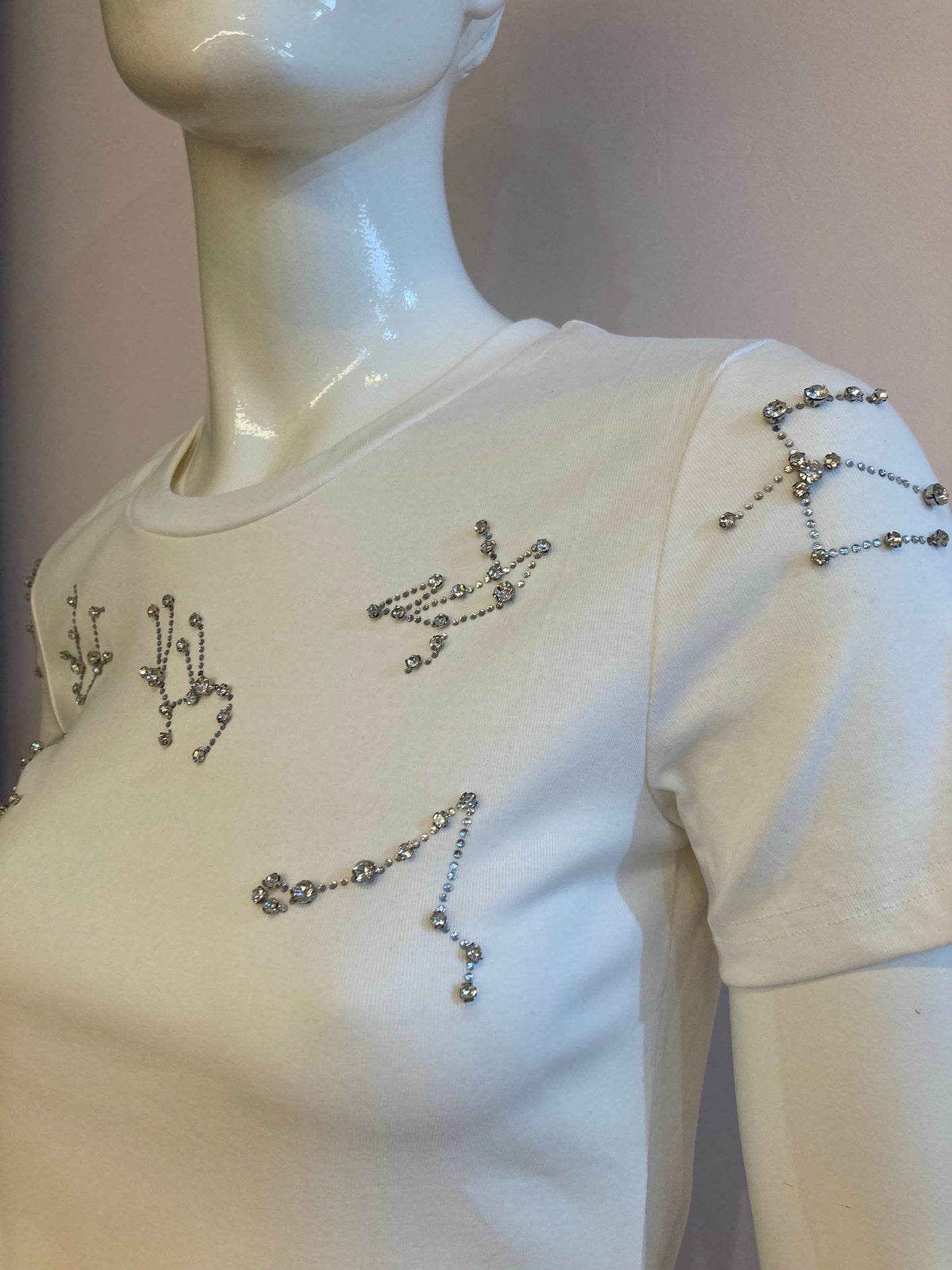 White t-shirt with rhinestones on the bust