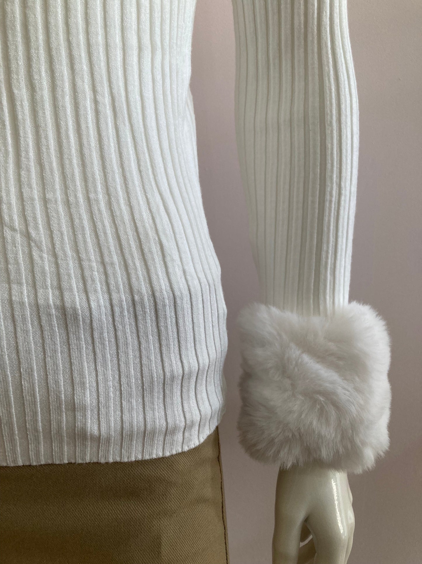 Ribbed sweater with faux fur sleeves