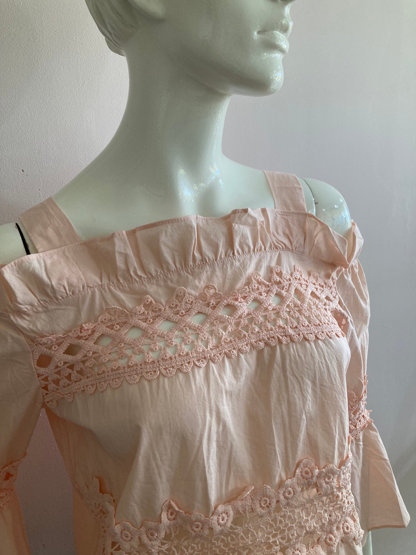 Pink hooked blouse top