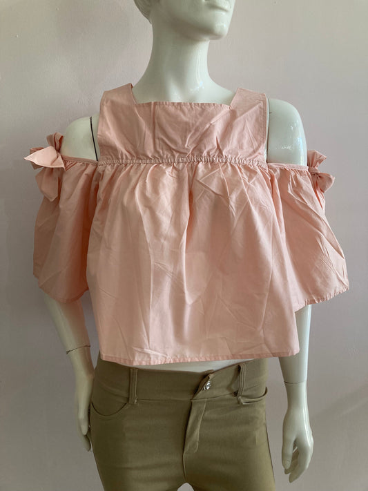 Pink crop top blouse with bows