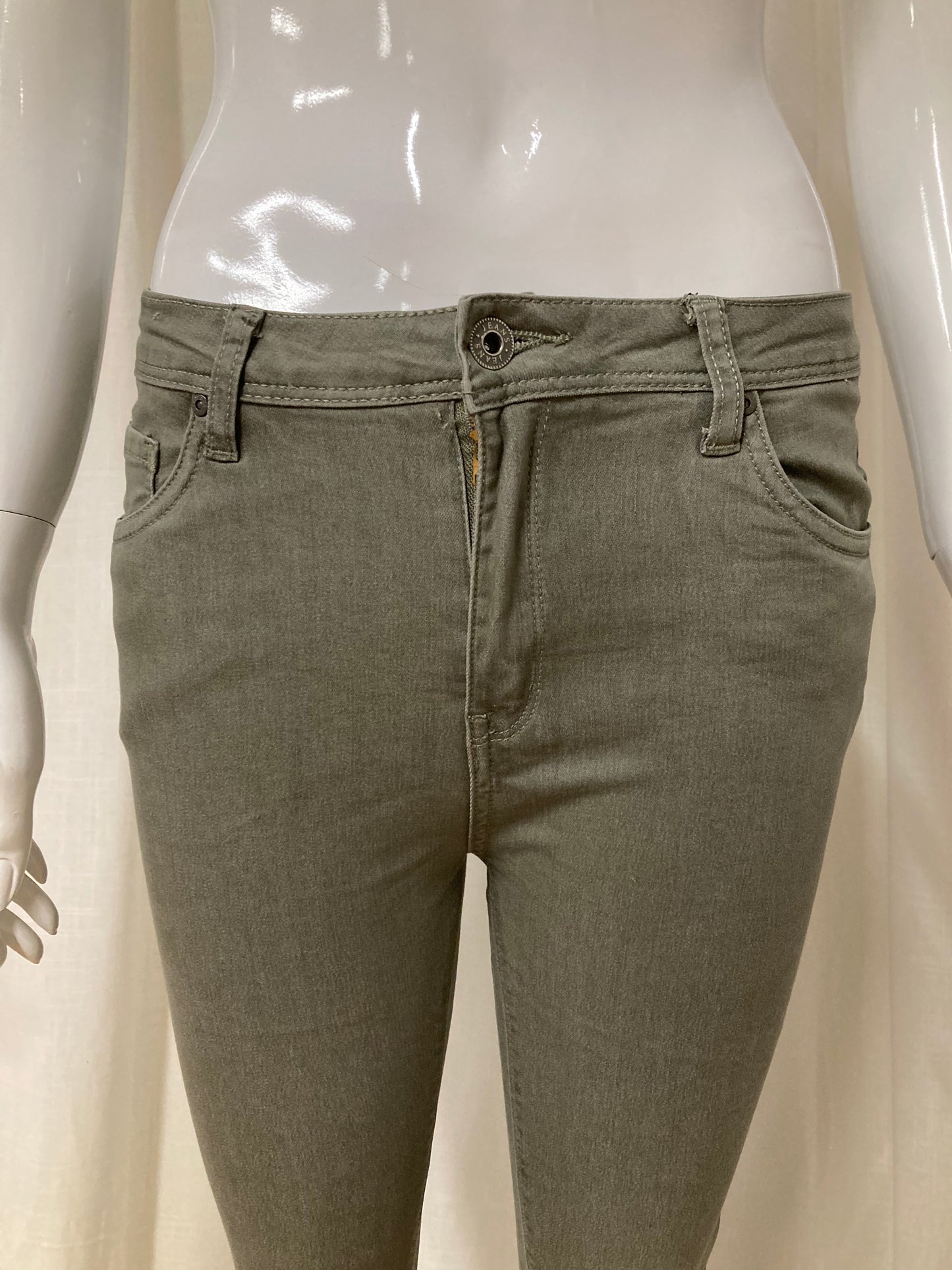 Skinny light khaki jeans