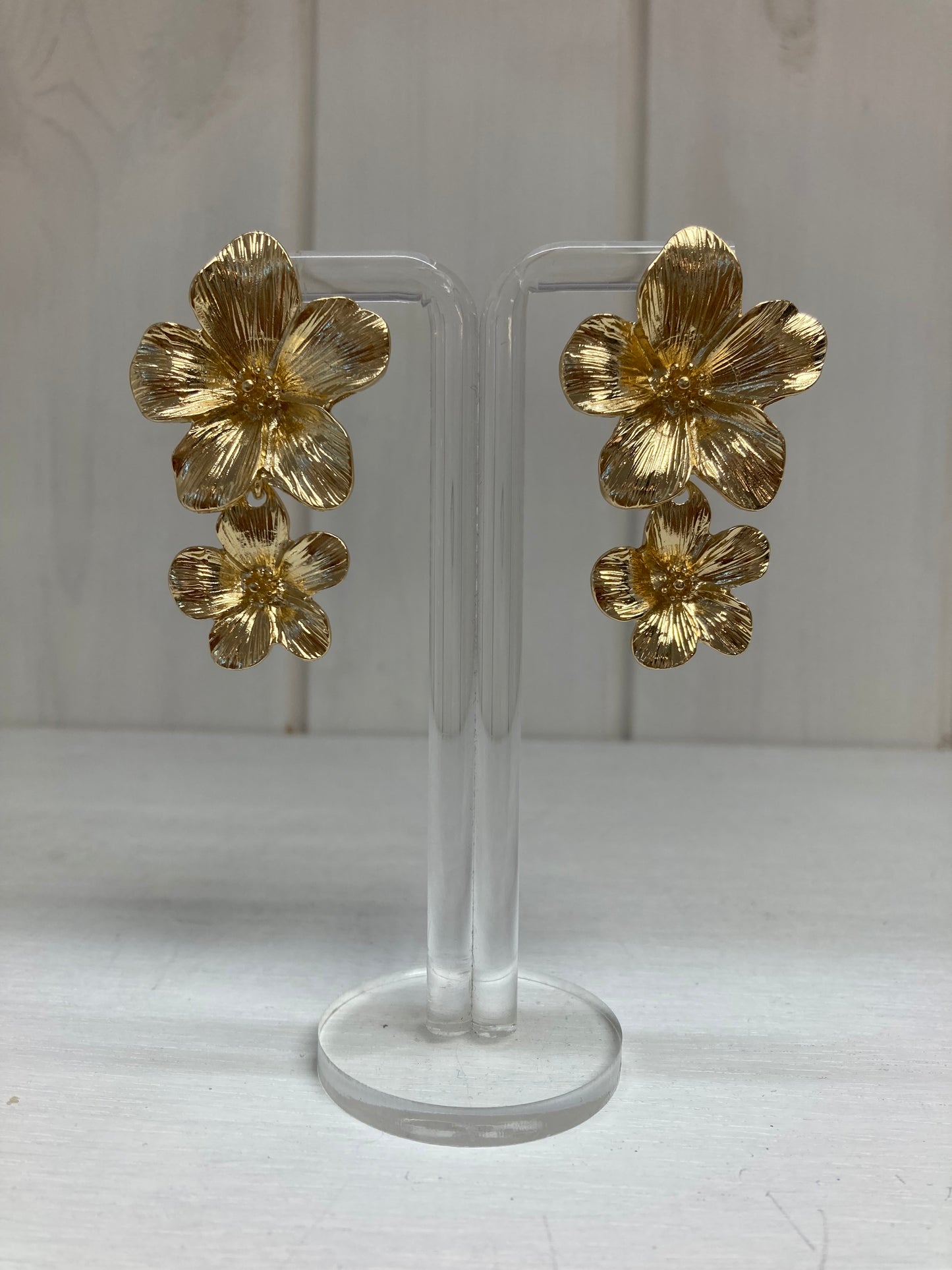 Oorhanger 2 bloemen goud