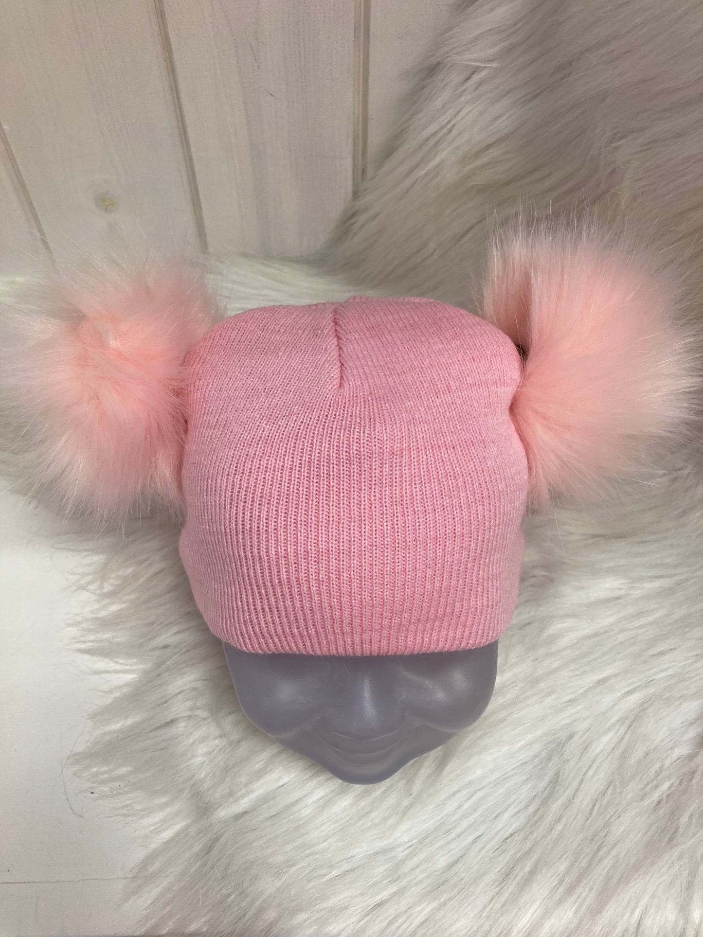 Casual beanie lichtroze dubbele pompom lichtroze