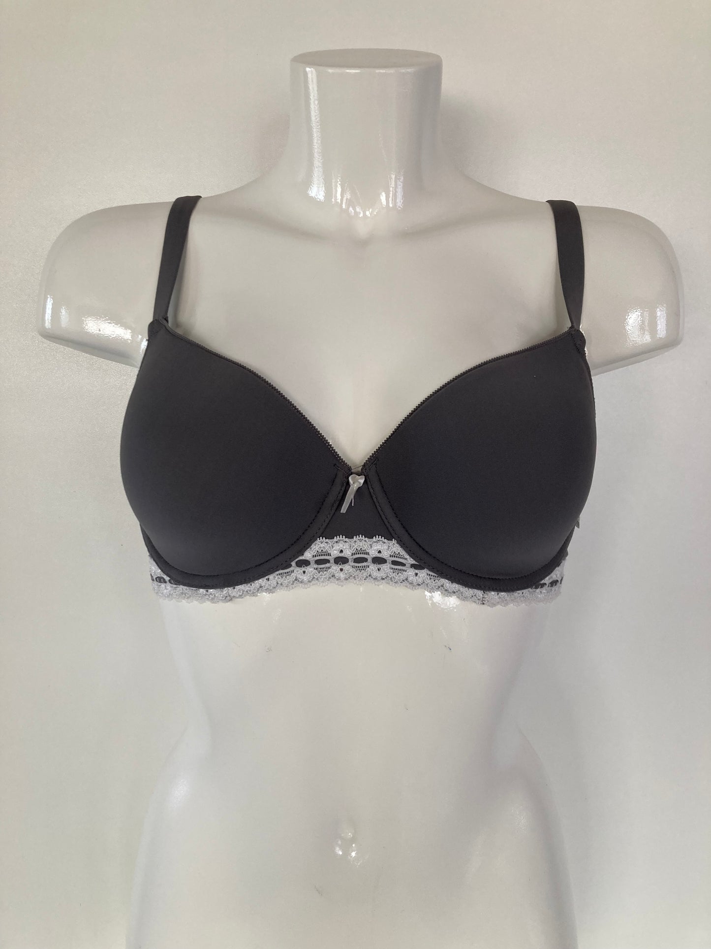 Gaynor Padded bra 🚚