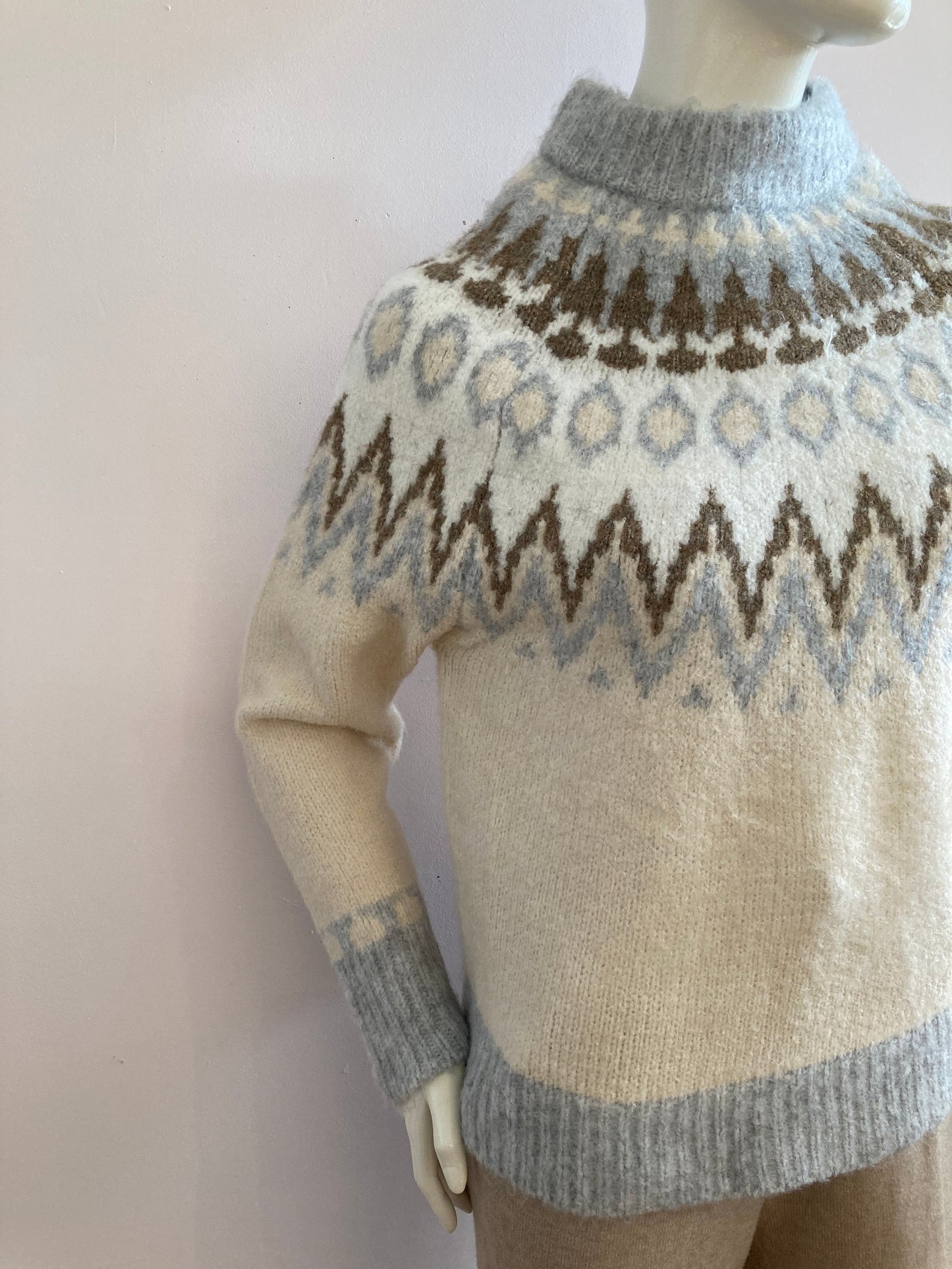 Large knit wool beige