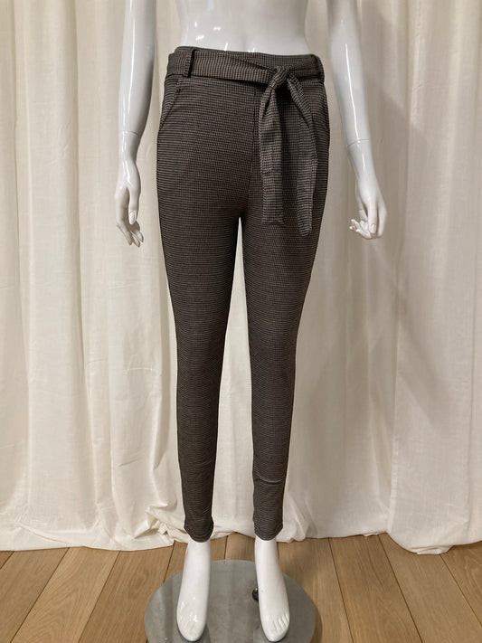 Slim-fit trousers in taupe gingham pattern, fleece inside with pockets and belt