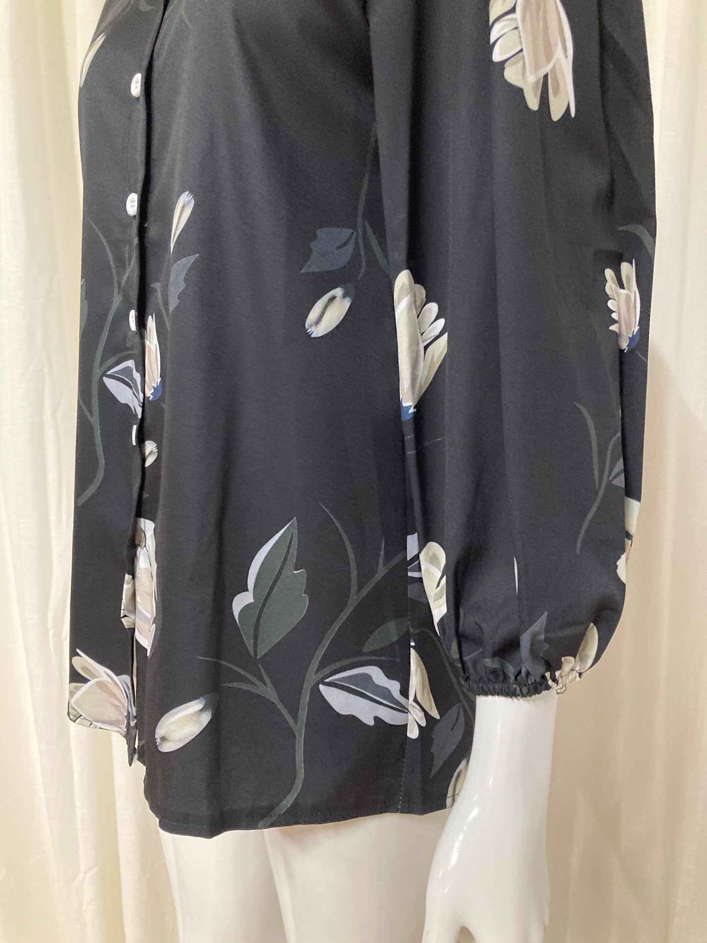 Blouse black leaf