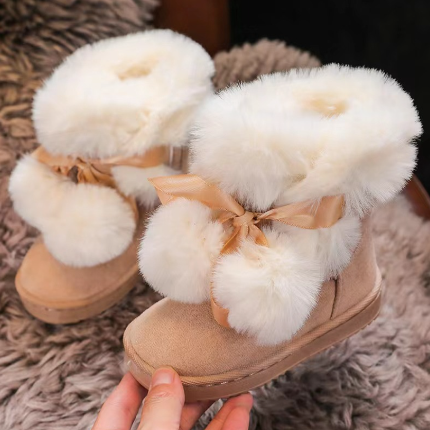 Snow boots beige