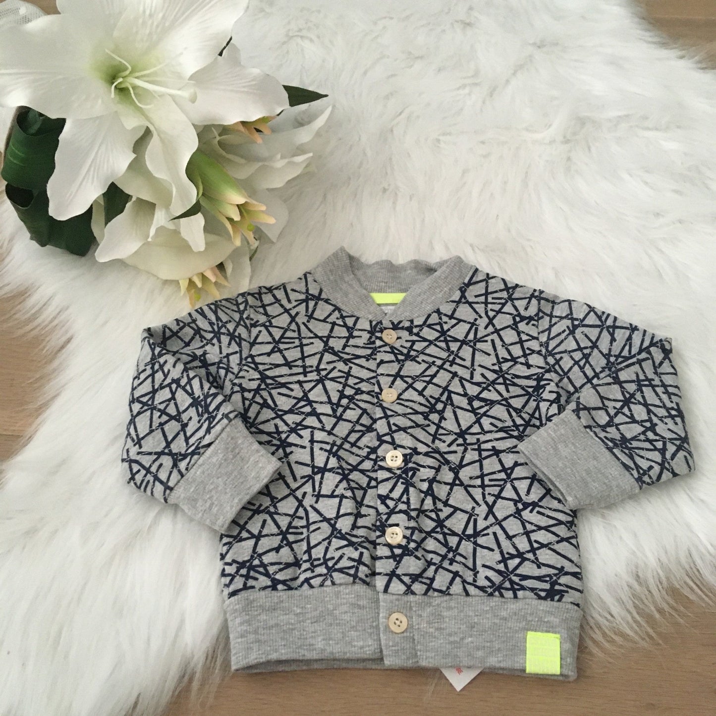 Cardigan light grey neon