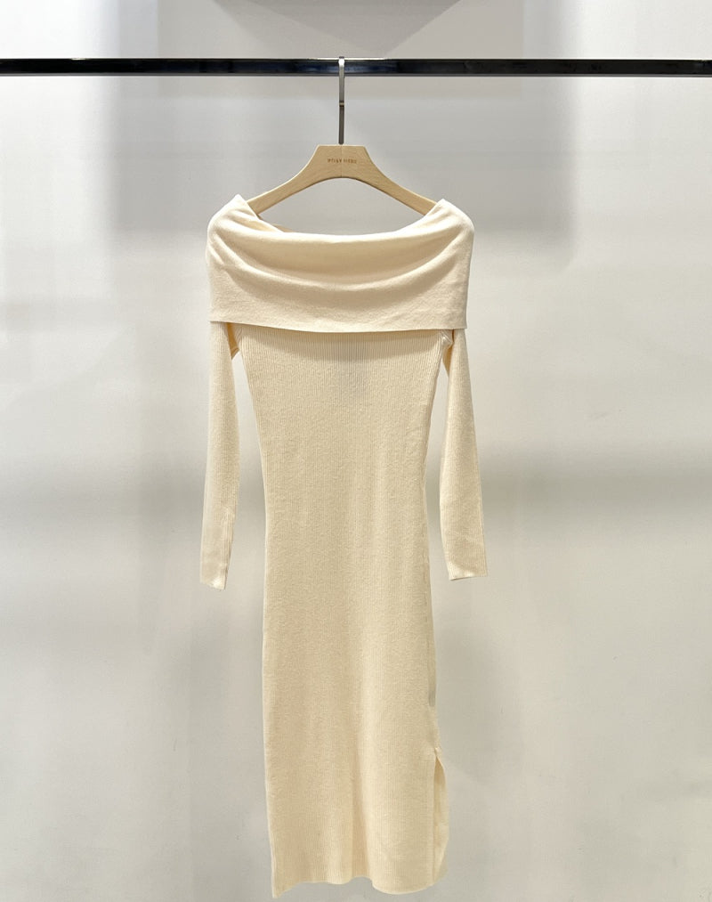 Off Shoulder Sweater Dress cream