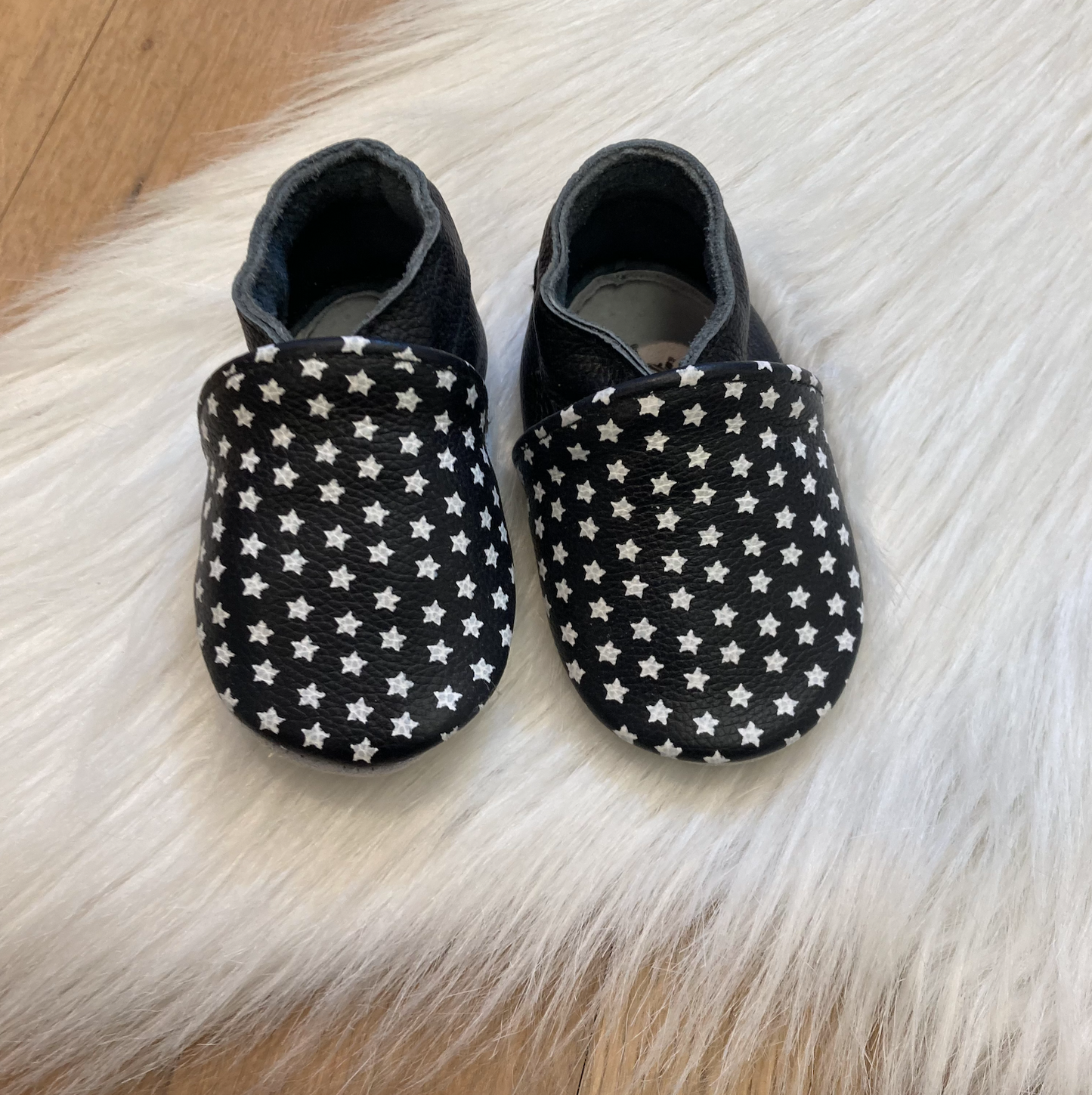 Baby soft black white stars